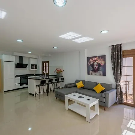 Centrico Sibarys - 2 Dormitorios- Calle Pintada *